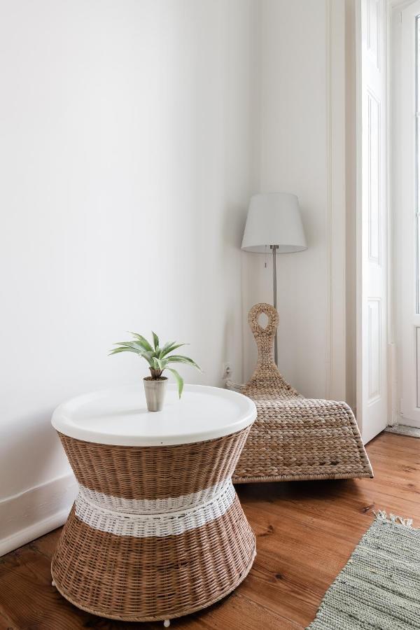 Elegant 3 Bedroom Flat With View In Principe Real Lisbon Exterior photo