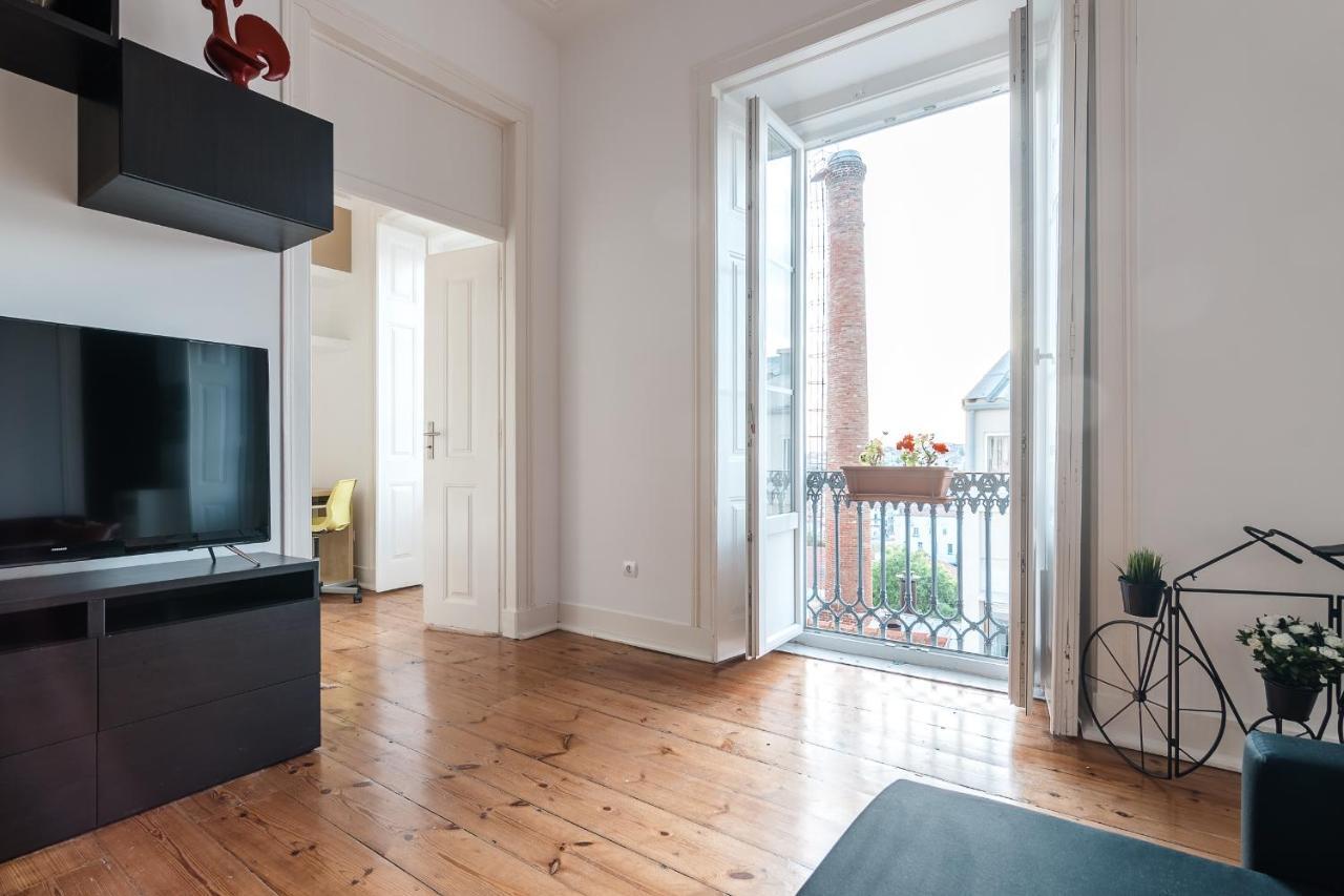 Elegant 3 Bedroom Flat With View In Principe Real Lisbon Exterior photo